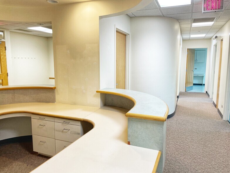 More Photos Of 1170 E Belvidere Rd, Grayslake Medical For Lease