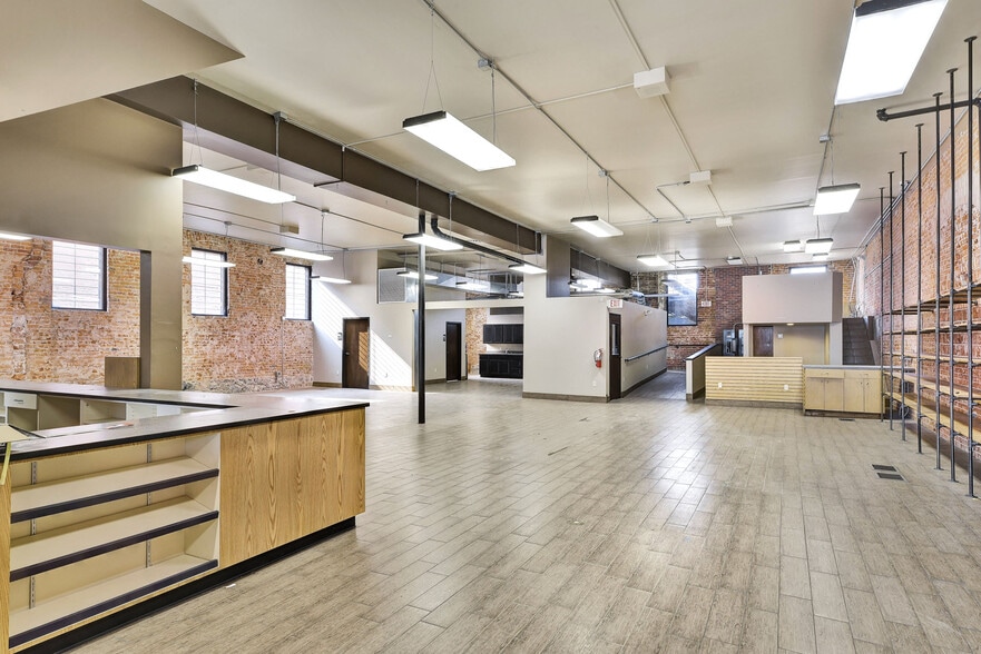 More Photos Of 1309-1311 1st St S, Nampa Storefront Retail Office For Sale