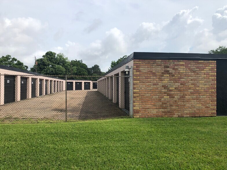 More Photos Of 1112 W Southmore Ave, Pasadena Specialty For Sale