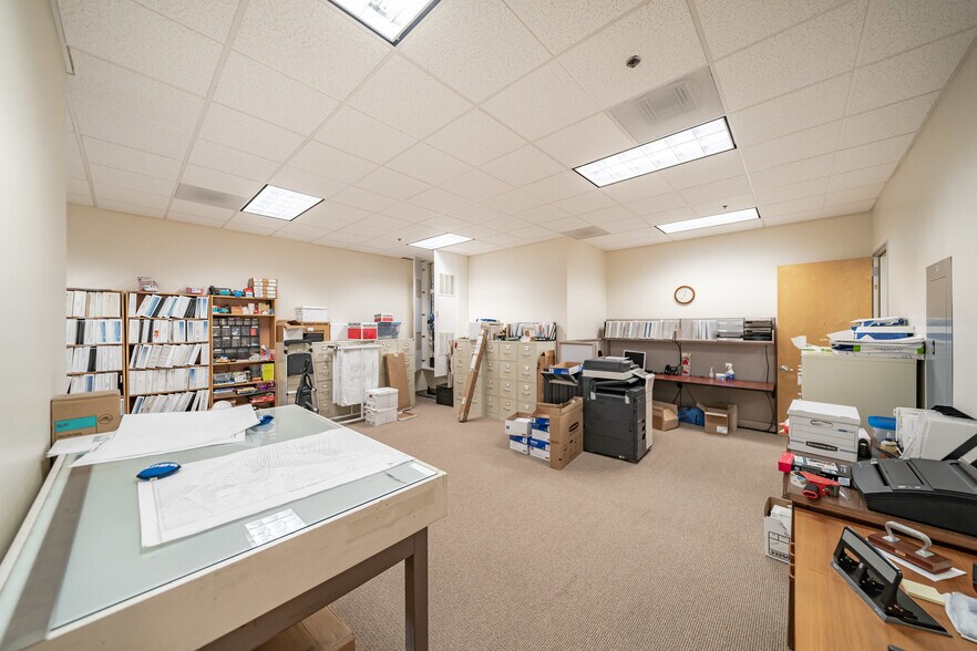 More Photos Of 9297-9311 Research Dr, Irvine Research And Development For Lease