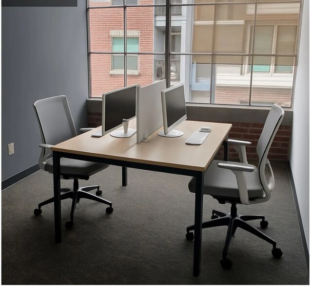 More Photos Of 1307 W Morehead St, Charlotte Office For Sale