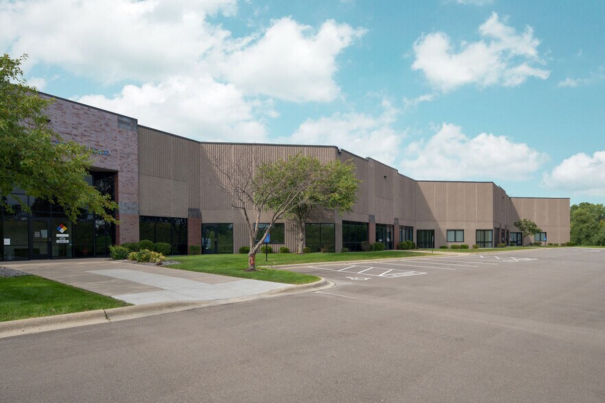 More Photos Of 601 Campus Dr, New Brighton Manufacturing For Lease