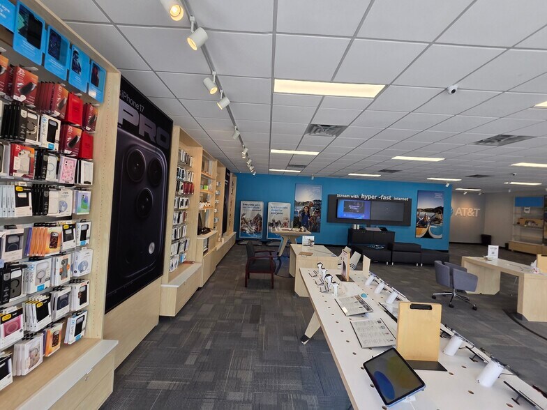 More Photos Of 8020 McGinnis Ferry Rd, Suwanee Freestanding For Lease