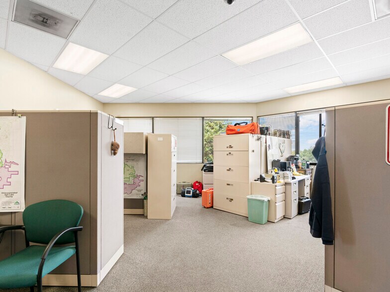 More Photos Of 9010 S 150 E, Sandy Light Manufacturing For Sale