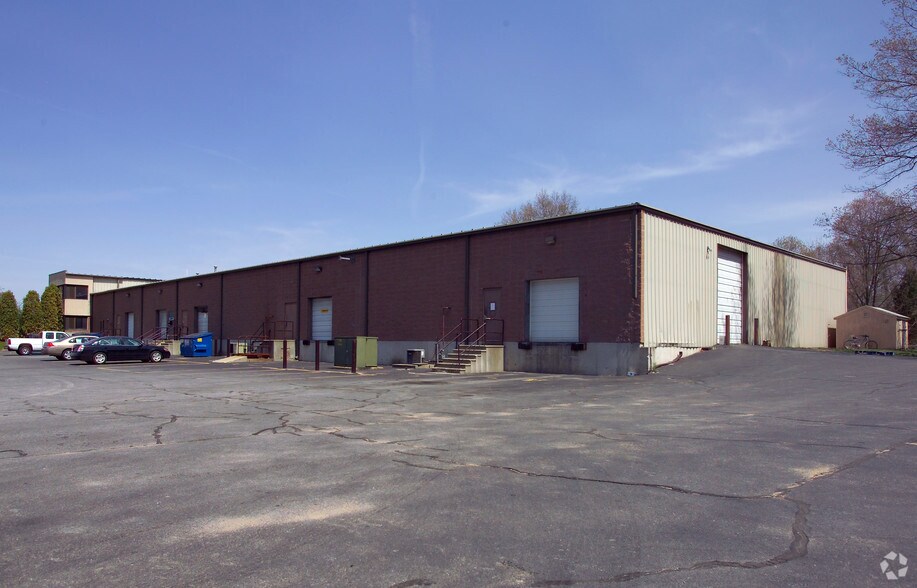 More Photos Of 705 Myles Standish Blvd, Taunton Manufacturing For Lease