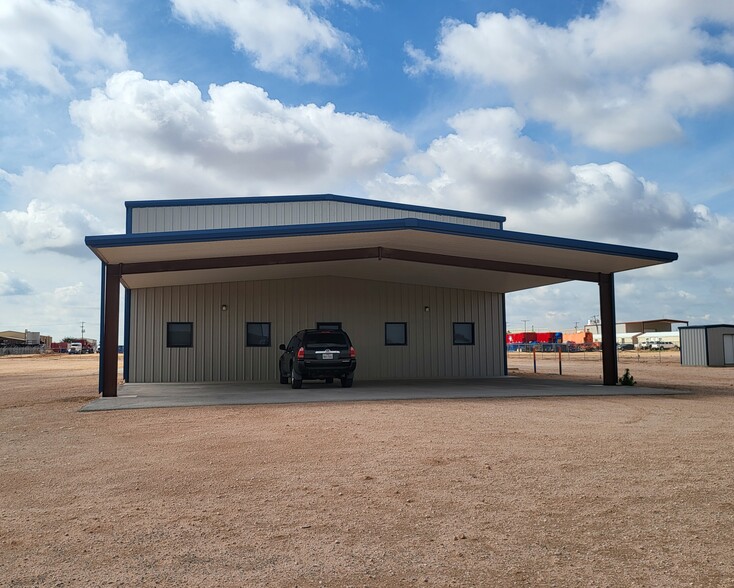 Primary Photo Of 3009 W County Rd, Midland Warehouse For Lease