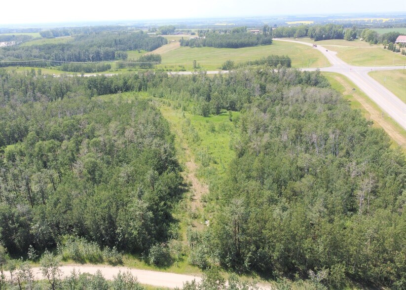 More Photos Of 5650 Lakeside Way, Innisfail Land For Sale