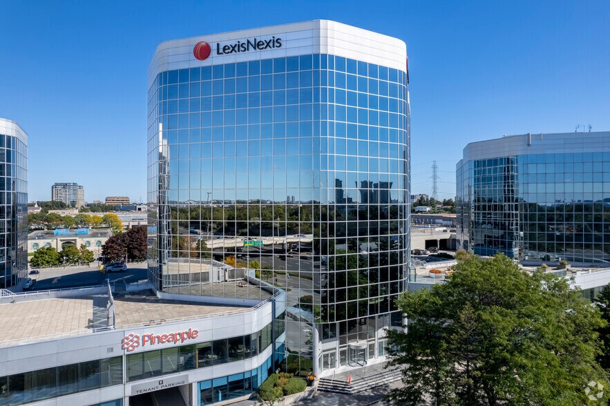 More Photos Of 111 Gordon Baker Rd, Toronto Office For Lease