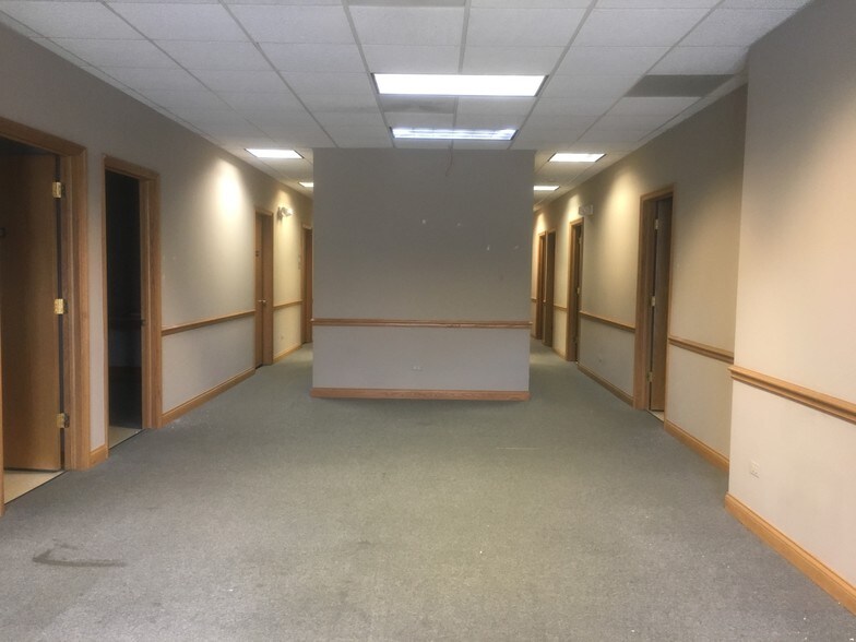 More Photos Of 1906 Holian Dr, Spring Grove Storefront Retail Office For Lease