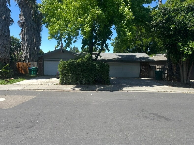 Primary Photo Of 6215 Morgan Pl, Stockton Multifamily For Sale