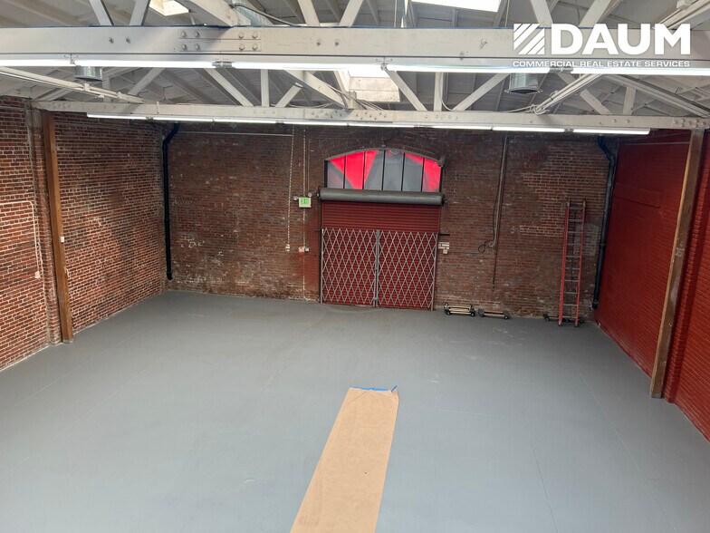 More Photos Of 800-810 S Santa Fe Ave, Los Angeles Warehouse For Lease