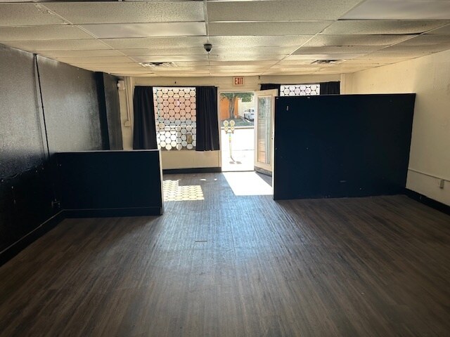 More Photos Of 815 W Jefferson Blvd, Dallas General Retail For Lease