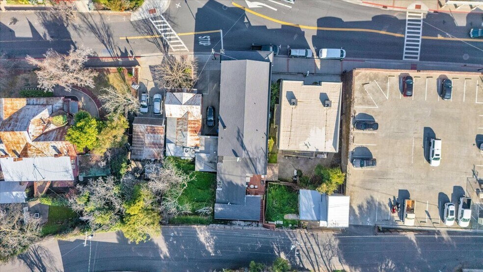 More Photos Of 134 N Washington St, Sonora Specialty For Sale