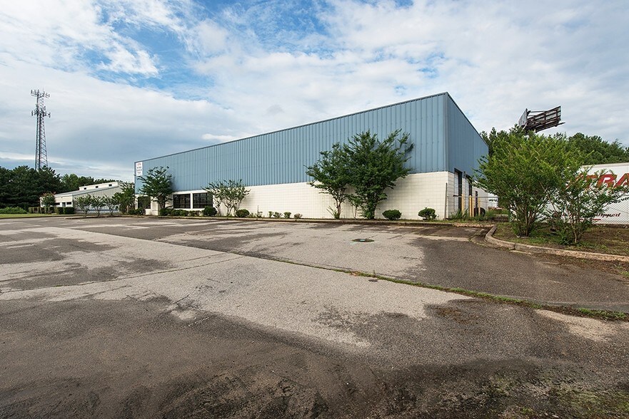 More Photos Of 4330 Bowman Industrial Ct, Conley Warehouse For Lease