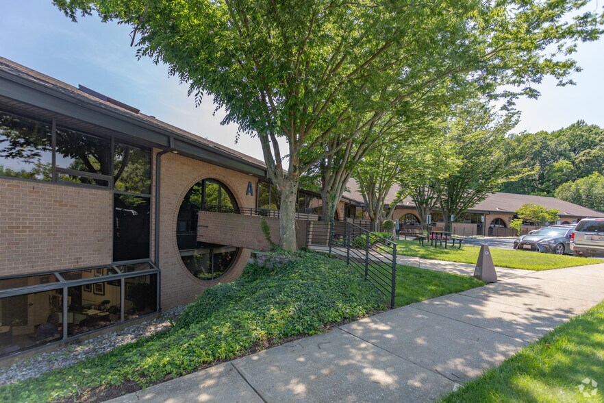 More Photos Of 10015 Old Columbia Rd, Columbia Coworking Space