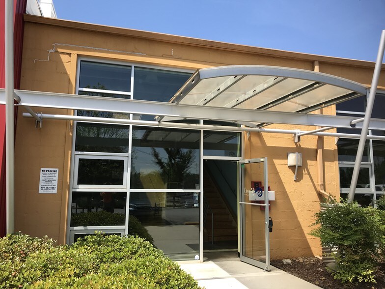 More Photos Of 2752 E Ponce de Leon Ave, Decatur Unknown For Lease