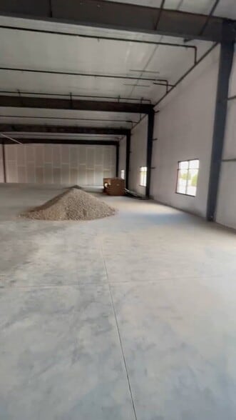 Primary Photo Of 331 Aviation Way, Frederick Light Manufacturing For Lease