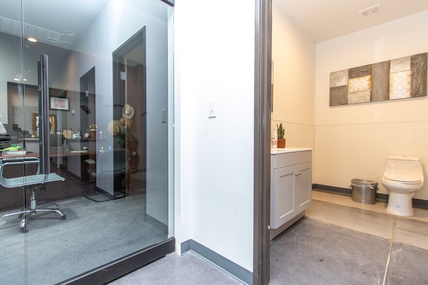 More Photos Of 11380 Early Dawn Rd, Turlock Warehouse For Sale