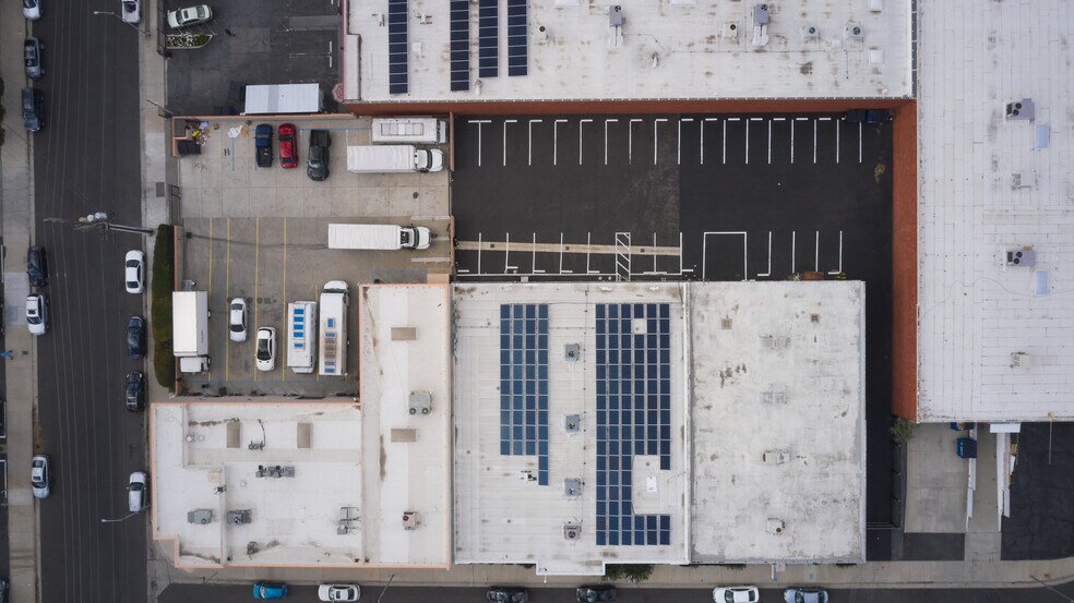 More Photos Of 9171 Gazette Ave, Chatsworth Manufacturing For Sale