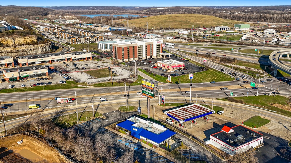 More Photos Of 2093 Smizer Station Rd, Fenton Fast Food For Sale