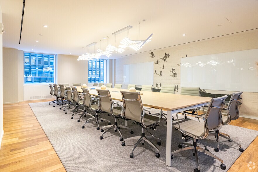 More Photos Of 666 Third Ave, New York Coworking Space