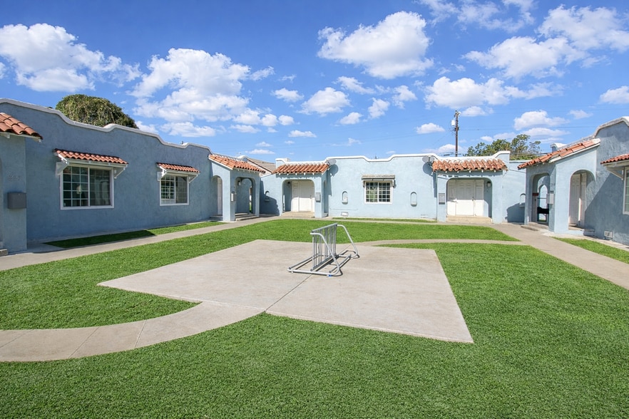Primary Photo Of 223 E Tunnell St, Santa Maria Apartments For Sale
