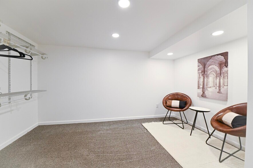 More Photos Of 5519 Northwest Radial Hwy, Omaha Medical For Sale
