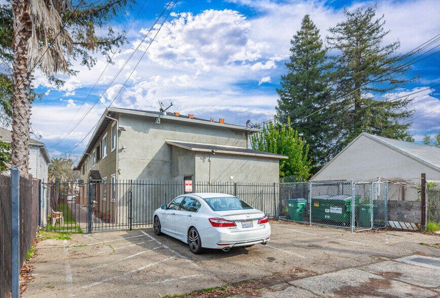 More Photos Of 3222 2nd Ave, Sacramento Apartments For Sale