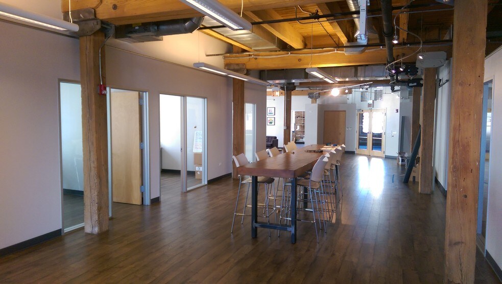 More Photos Of 601 S LaSalle St, Chicago Office For Sale