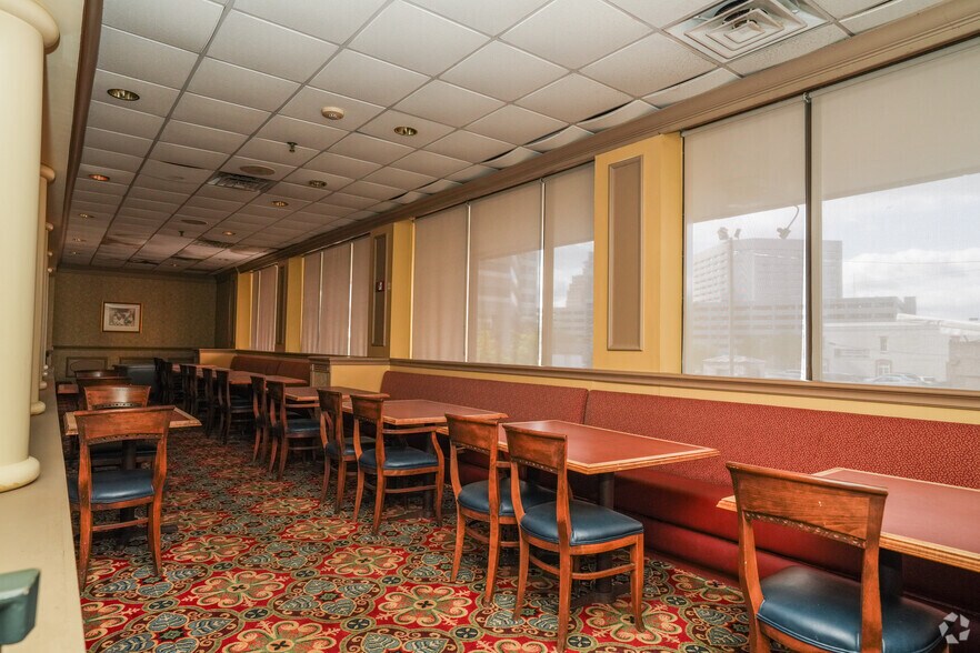 More Photos Of 200 E Amite St, Jackson Hotel For Sale