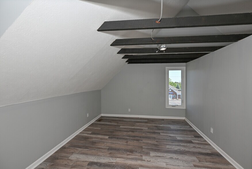 More Photos Of 8327 Cleveland Ave NW, North Canton Showroom For Sale