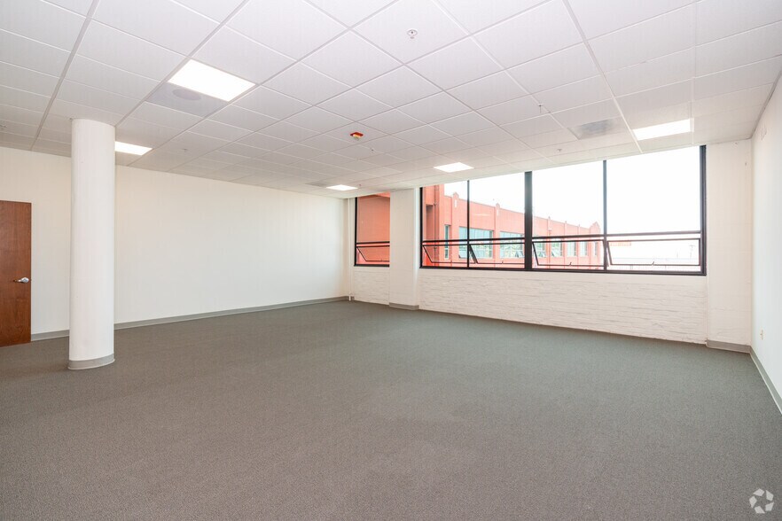 More Photos Of 1485 Bay Shore Blvd, San Francisco Office For Lease