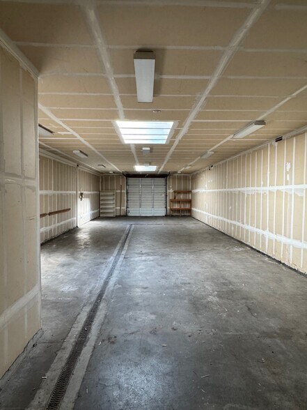 More Photos Of 1650-1670 Abram Ct, San Leandro Manufacturing For Lease