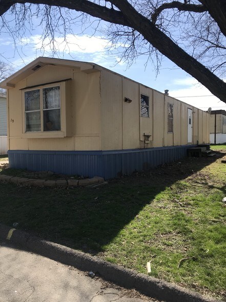 More Photos Of 1424 E Virginia Ave, Des Moines Manufactured Housing Mobile Home Park For Sale