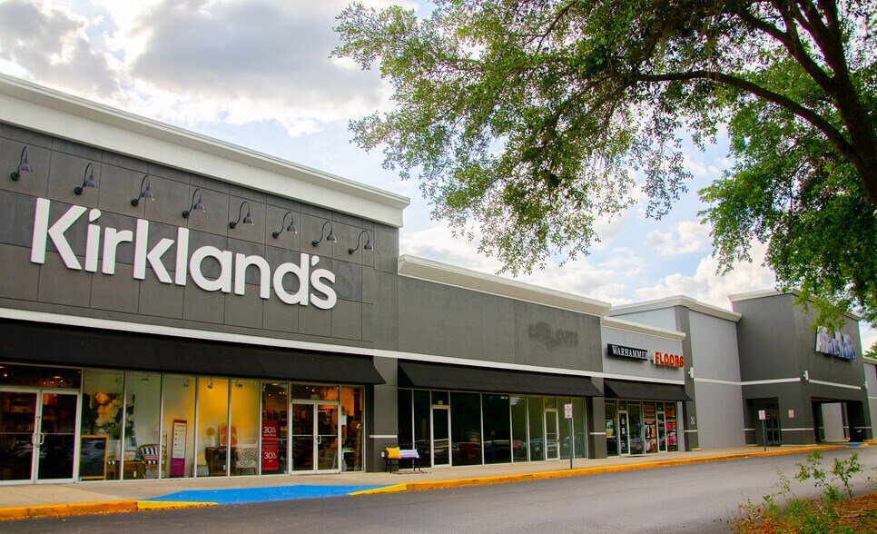 More Photos Of 1201-1321 Bruce B Downs Blvd, Wesley Chapel Unknown For Lease