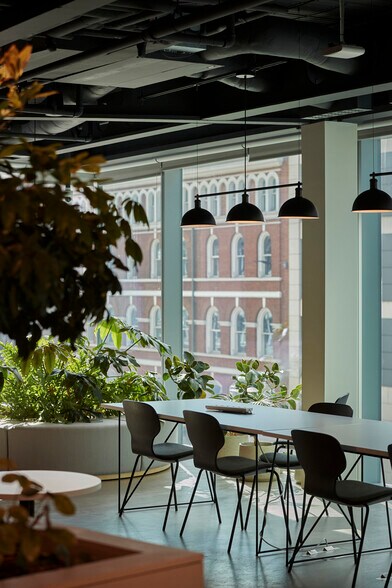 More Photos Of 20 Farringdon St, London Coworking Space