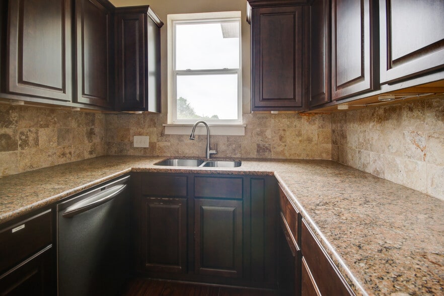 More Photos Of 239 Westheimer Rd, Houston Office Residential For Sale