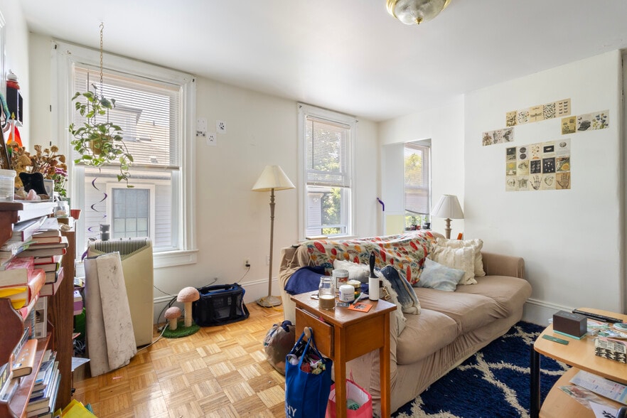 More Photos Of 176 Williams St, Providence Apartments For Sale