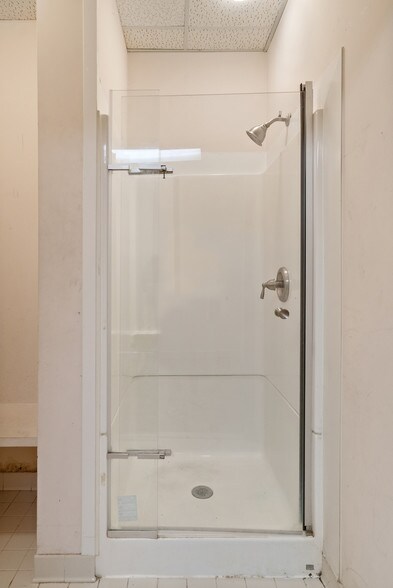 More Photos Of 14325 Willard Rd, Chantilly Office For Lease