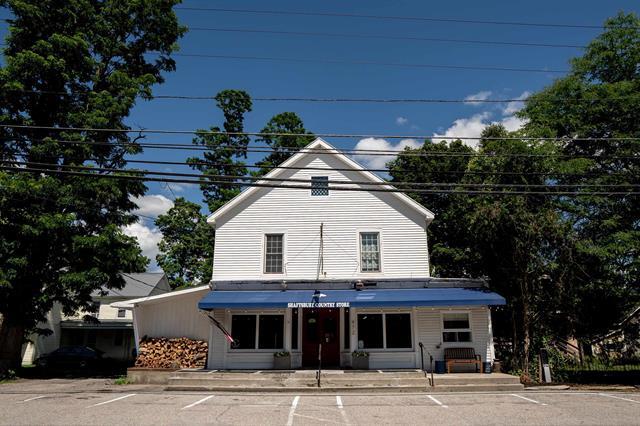 More Photos Of 972 VT Route 7A, Shaftsbury Storefront For Sale