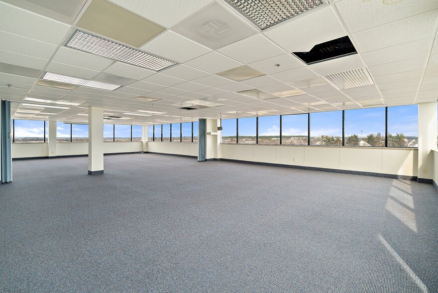More Photos Of 4221 Walney Rd, Chantilly Office For Lease