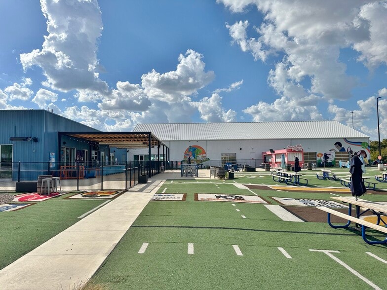 More Photos Of 504 S Laird Ave, Oklahoma City Restaurant For Lease