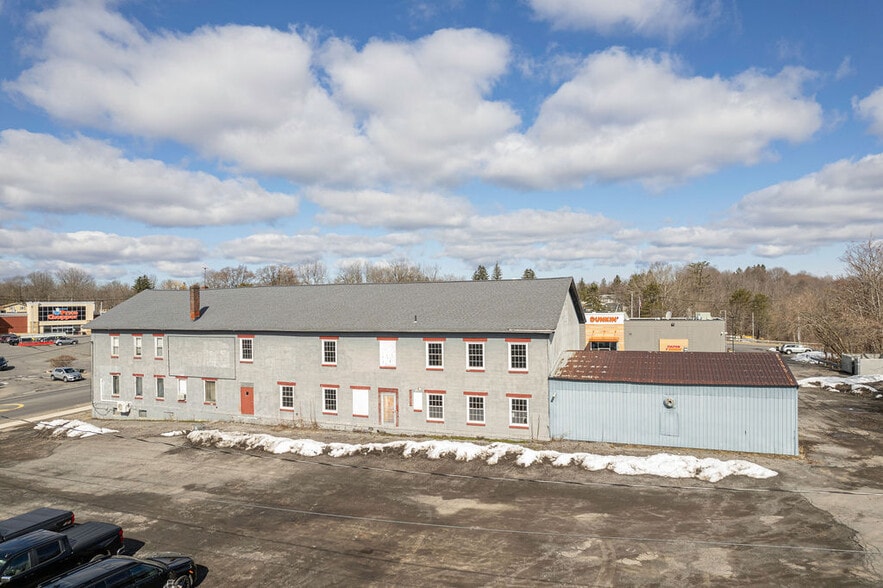 More Photos Of 15 W 1st St S, Fulton Freestanding For Sale