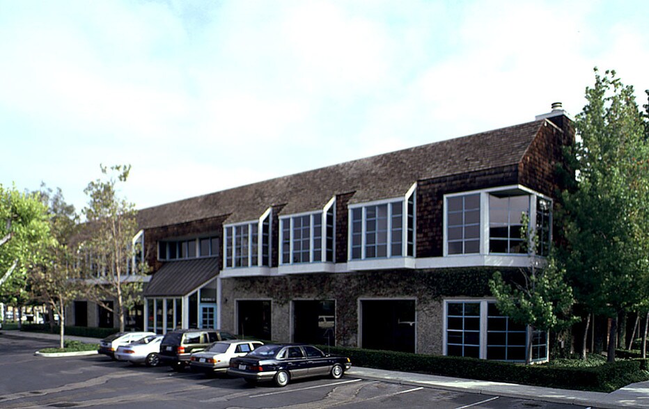 More Photos Of 151 Kalmus Dr, Costa Mesa Office For Lease