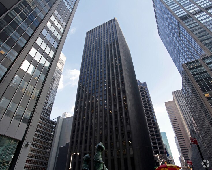 More Photos Of 51 W 52nd St, New York Office For Lease