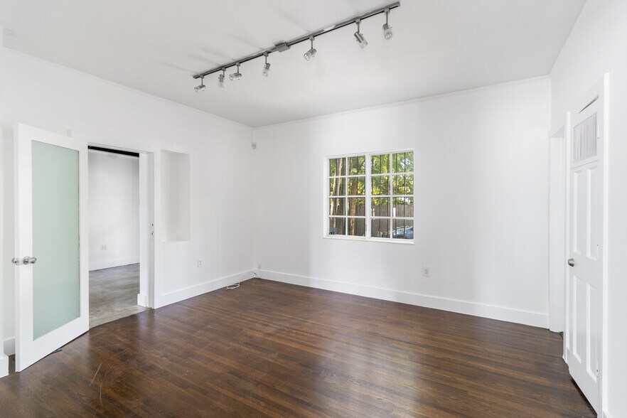 More Photos Of 5810 Biscayne Blvd, Miami Loft Creative Space For Sale