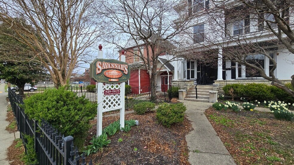 Primary Photo Of 1208 6th Ave, Huntington Restaurant For Sale