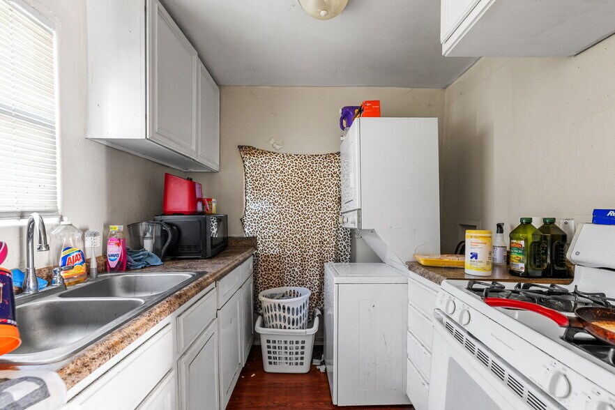 More Photos Of 715 Dixieanne Ave, Sacramento Apartments For Sale