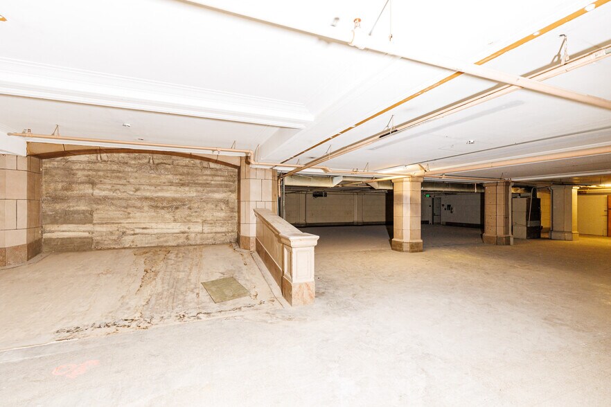 More Photos Of 417 S Hill St, Los Angeles Office For Sale