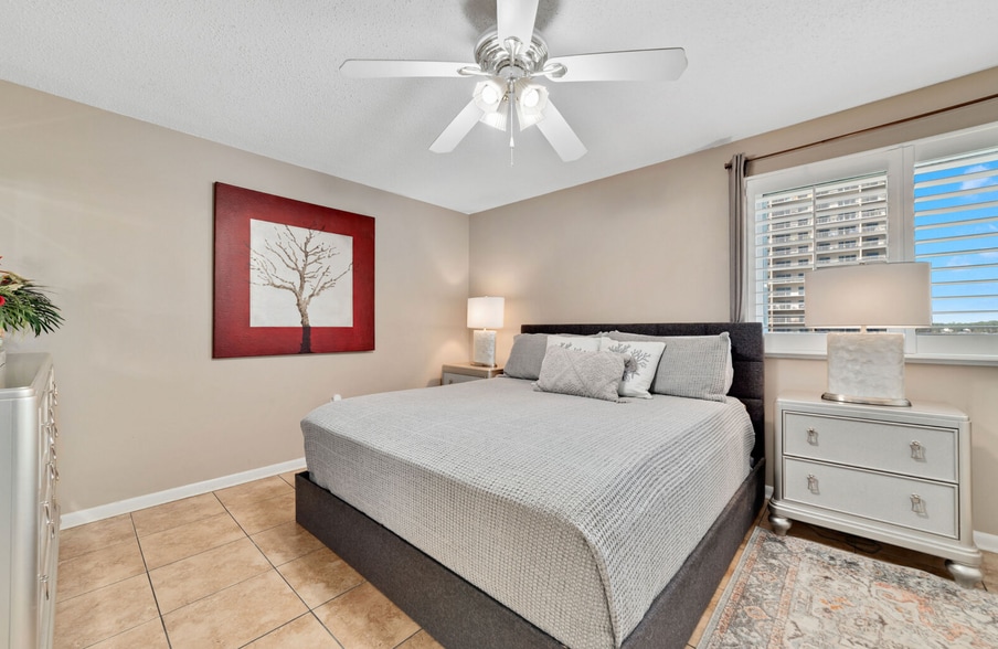 More Photos Of 1007 West Beach Blvd, Gulf Shores Apartments For Sale